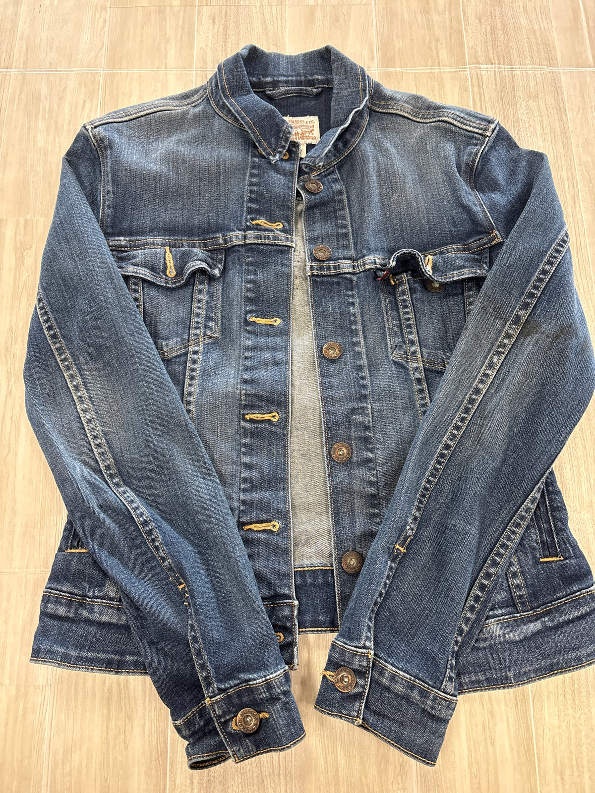 Womens XS Levis Dark Wash Denim Jacket