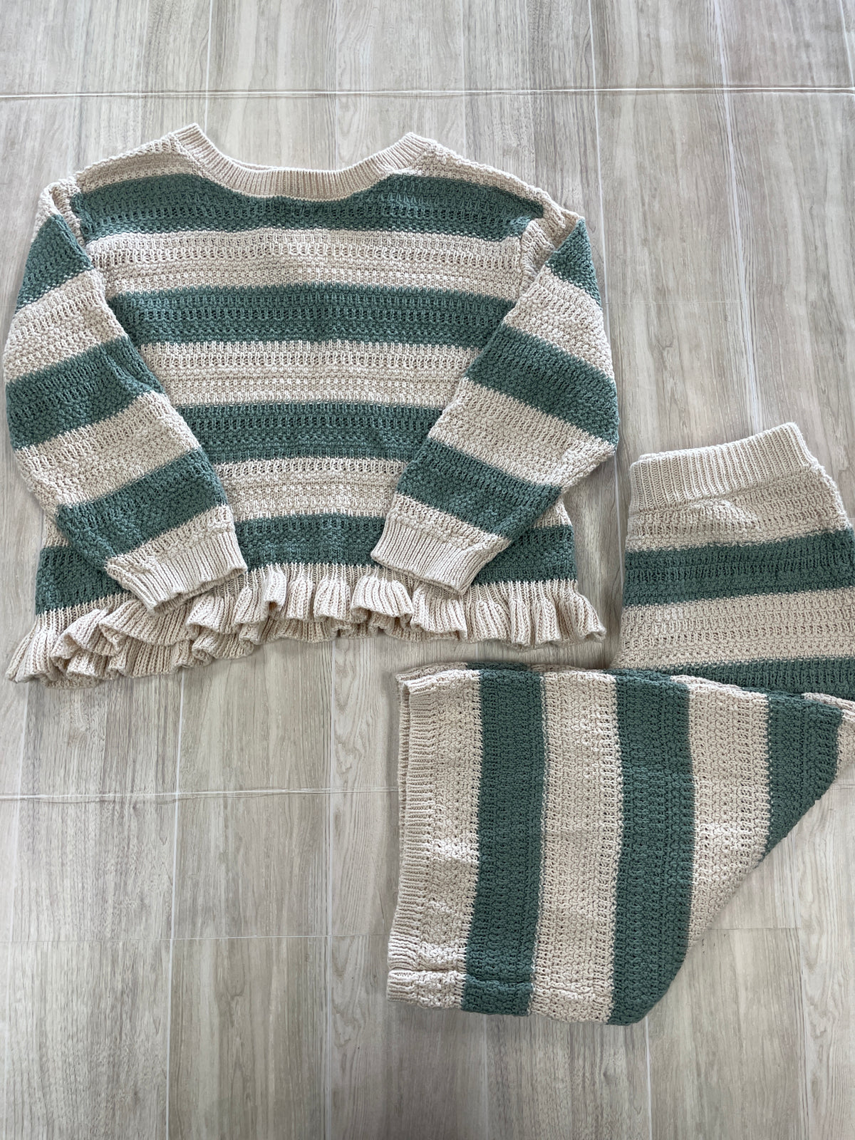4T Cream/Sage Knit Striped 2 Piece Set