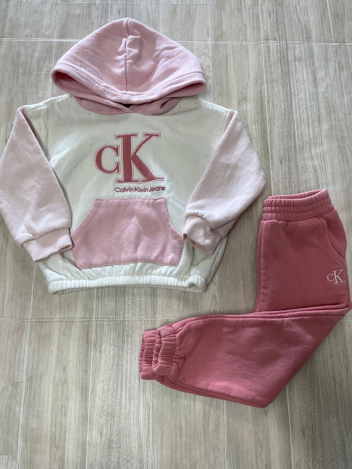 2T Calvin Klein Cream/Pink Hoodie + Sweats Set