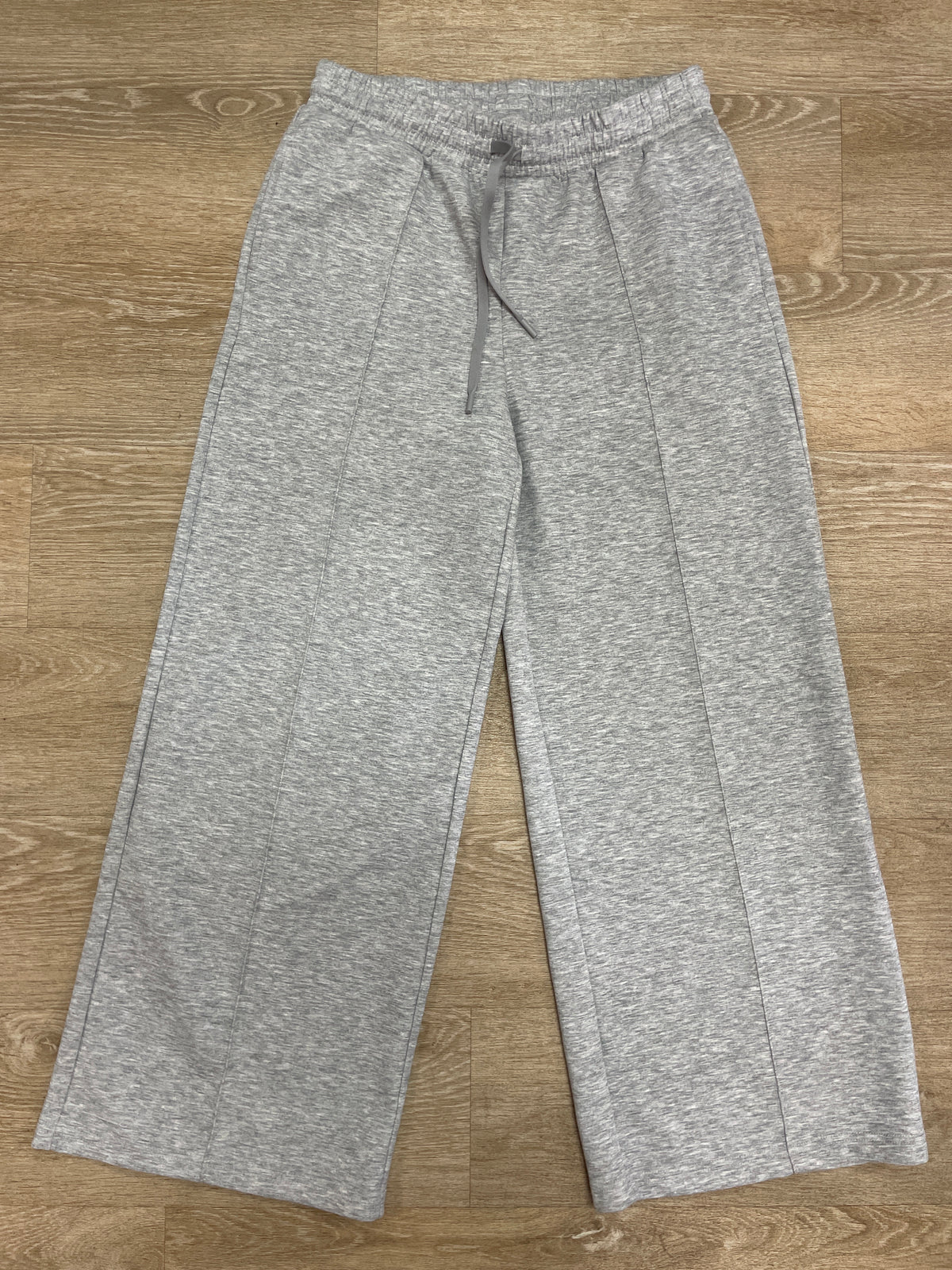 Large Heathered Grey Pleated Wide Leg Sweatpants