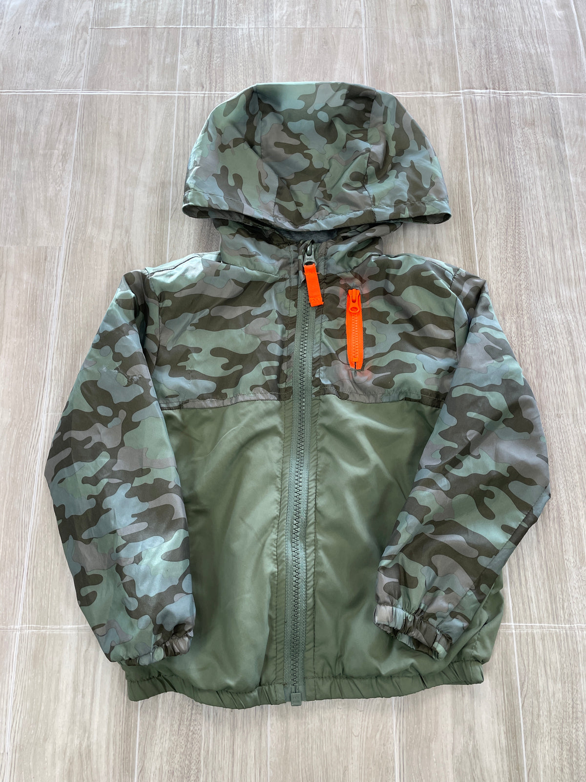 2T Olive Camo Windbreaker Jacket