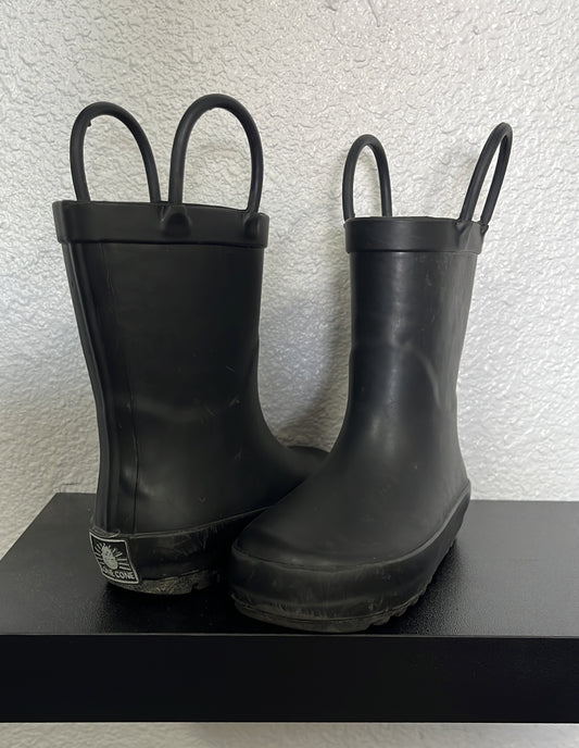 6c Lone Cone Black Rainboots