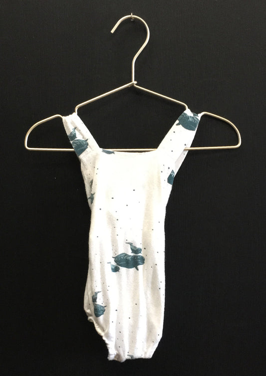 0-3m Kate Quinn Beluga Romper